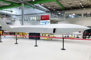 トルコ、2023年初飛行予定の無人戦闘機「バイラクタルKızılelma」を公開