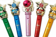 『セーラームーン』のネイルケア家電＆ヘアーアイロンが登場！変身スティックに着想