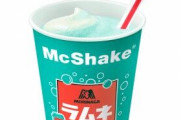 マクドナルドから「マックシェイク 森永ラムネ」　スッキリ爽快な味わいを再現
