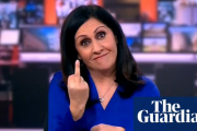 英BBC女性アナが生放送開始に気付かず「中指を立てる姿」が放映される…ミーム化確定[海外の反応]