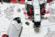 【ガンプラ】 ABSってこんな折れ方するのか…