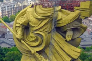 【これは酷い】29億かけて作られた中国の巨大関羽像、「目障りだ」「お金の無駄遣い」と苦情殺到 → 26億円かけ移転へ