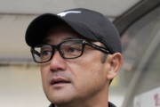 徳島の増田功作監督が退任…昨季J2最下位で就任→8位、今季は最少失点4位「全てに感謝しかありません!」