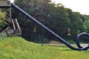 ミシガン州デトロイトの公園に出来た巨大滑り台　危険過ぎて3時間で閉鎖に　その滑り台がこちら