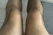 【画像】女だけど2年間すね毛を放置した