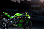 カワサキ、最高出力77PS・4気筒エンジンモデル「Ninja ZX-4R SE」「Ninja ZX-4RR KRT EDITION」を発売
