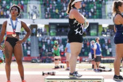 【活動家】米女子ハンマー投げ選手、国歌に抗議し表彰式で国旗に向き合わず「私のいるところで流すな」