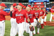広島カープ7月　1～17日＝1勝11敗　18～31日＝10勝1敗