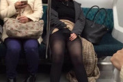 【gif】電車に痴女ｗｗｗｗｗｗｗｗｗｗｗｗｗｗ