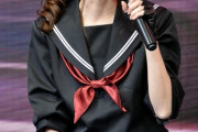 【画像】声優・小清水亜美さん（34）、セーラー服コスプレ姿を披露