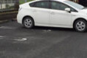 【画像】プリウスの駐車、一通り出揃うwwwwwwwww