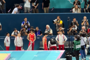 【パリ五輪】中国体操団体、決裂　エース選手「誰かがミスしなければ金メダルだった」落下選手の母親は泣きながら謝罪　中国に団体競技は無理だった