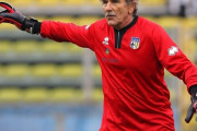 【驚愕】アンチェロッティ元同僚、82歳GKが現役復帰してしまうｗｗｗｗｗｗｗｗ