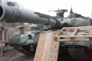 ロシア軍が誇る最新鋭戦車「T-90M」、デビューから数日で撃破され鉄屑になる...