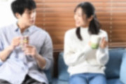 嫁が趣味の話を無限にしてくる　ヘビーユーザーぐらししかわからない話を　やんわりと意趣返しでガンダムの機体の話を自分だけ楽しそうに話したらお茶漬けの袋を投げつけられた