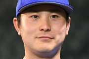 【悲報】DeNA佐野、左肩脱臼で登録抹消