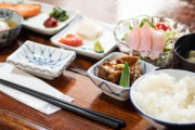 在宅勤務中の夫が私の作ったご飯を食べない問題　離婚すべき？