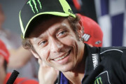 バレンティーノ・ロッシが現役続行へ、2021年はペトロナス・ヤマハSRTからフル参戦