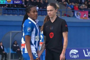 相手のデリケートゾーンを触ってしまった女子サッカー選手、2試合出場停止に
