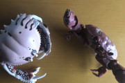 ワイ君、いい歳してカニのフィギュアで遊んでしまう（※画像あり）