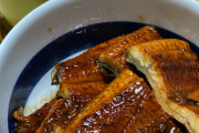 俺「ひろし～ごはんよ～」俺「わーい、うな丼だー」