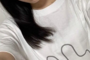【乃木坂46】新4期生 佐藤璃果のTシャツ『えらい〜・・・』