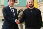 【悲報】　ロシア「ゼレンスキーに贈った岸田の必勝しゃもじはロシアへの挑発って事でいい？」