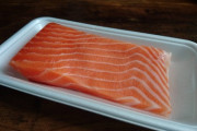 11km自転車漕いでサーモン買ってきた！