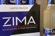 【画像】「ZIMA」とかいうオシャレで美味しいくせに安いお酒ｗｗｗｗ