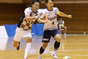 【画像】Fリーグでユニが両チームとも白で見にくいとクレーム相次ぐ