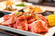 ニートワイ「はあはあ…やっと貯まった20000円で美味しい焼肉食べるンゴ…」