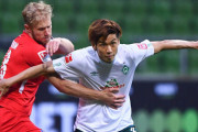 ブレーメン、終盤に退場者出すもプレーオフ第1戦はスコアレスドロー…大迫勇也は終盤に交代