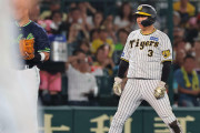 昨日、阪神大山が1アウト2.3塁でタッチアップした理由ww
