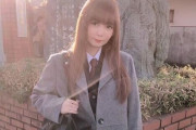 【悲報】中川翔子さん、高校の制服姿を披露も叩かれてしまう・・・