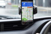 車でスマホのナビだけ使ってる人いる？？？