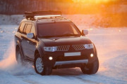雪国←やっぱ『4WD』の車を選んだ方がいいの？？？？？？