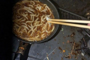 【画像】ワイの作ったうどん、美味すぎる