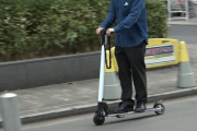 電動キックボードが免許不要になる改正道交法が可決･成立、ヘルメットは努力義務に