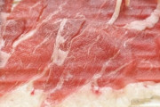 【朗報】しゃぶしゃぶのしゃぶ葉さん、他客が配膳ロボットから肉の横取りする問題について再発防止策を発表