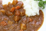 何でもぐちゃぐちゃ混ぜて食べる旦那にげんなり。外食だろうが私の実家だろうがお構いなし。そのくせ「素材の味を大事にしろ」と私がソースをかけることに文句