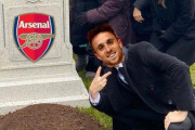 【画像】アーセナルさん、世界中でいじられている模様www