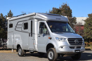 冒険好き必見！メルセデス・ベンツ「スプリンター」で楽しむオフロードキャンピングライフ