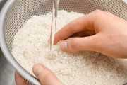 外国人「米って研がないといけないんだな…数年料理してて初めて知った」