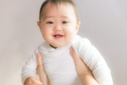 【画像】赤ちゃん👶、とんでもない実験に協力させられるｗｗｗｗ
