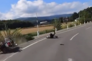 バイクの転倒動画ランキングが面白すぎるｗｗｗｗｗｗ