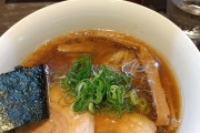 支那そばやの醤油ラーメン