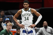 【NBA】ヤニスのレイカーズ入りを期待してるファンいるけどさあ