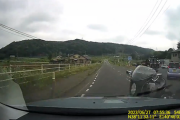 【動画】この交通事故、誰が悪いと思う？