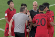 韓国代表が試合後に主審を取り囲む…中国ネット「自業自得だよ」「今大会は2002ではなく2022なんだよ」
