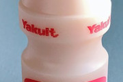 【画像】ヤクルトさん、あんなに小さいのにどんなに頑張っても30本飲めないｗｗｗｗｗｗ